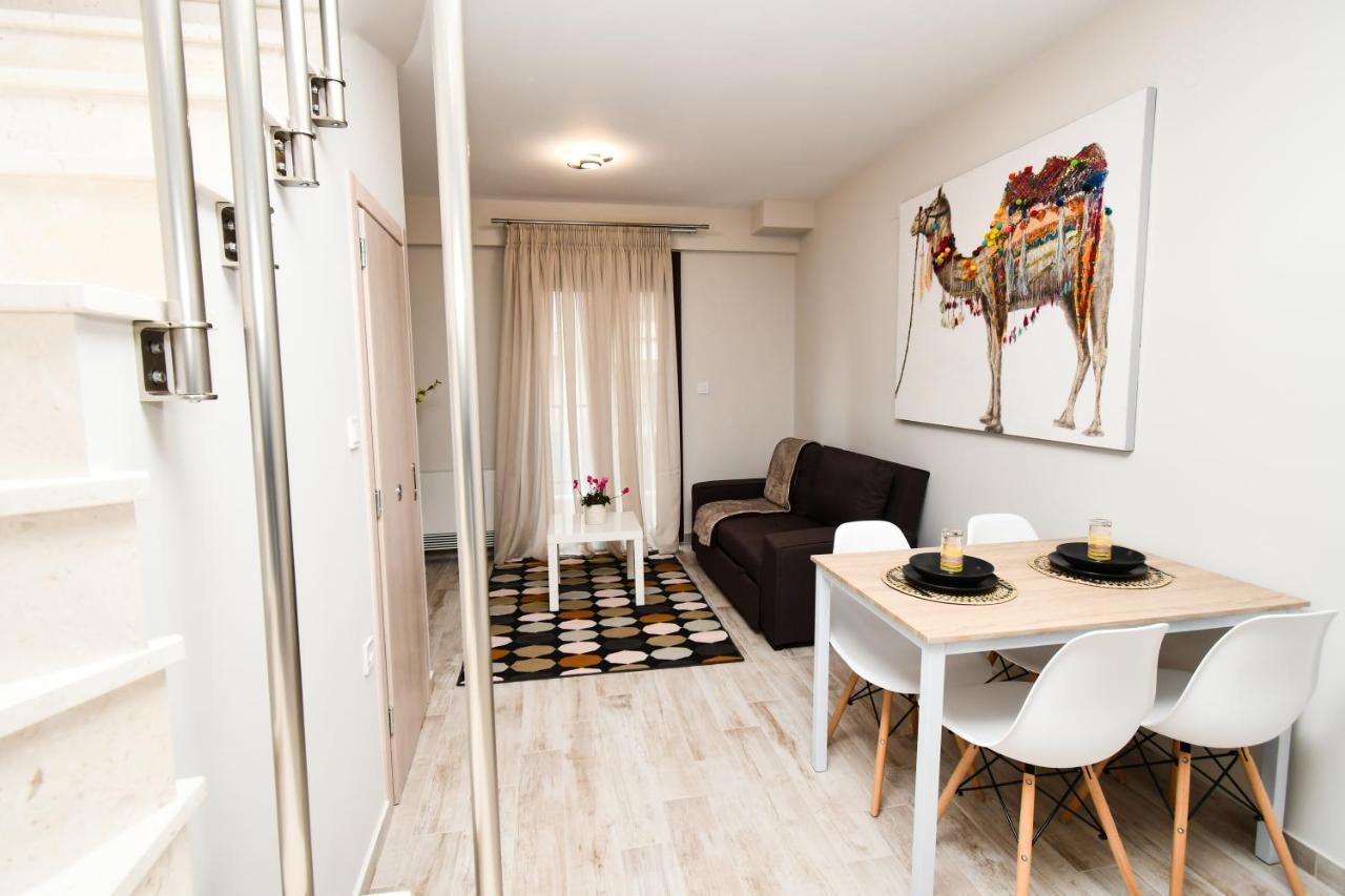 Comfy And Stylish Apt2 Ioannina Exterior photo