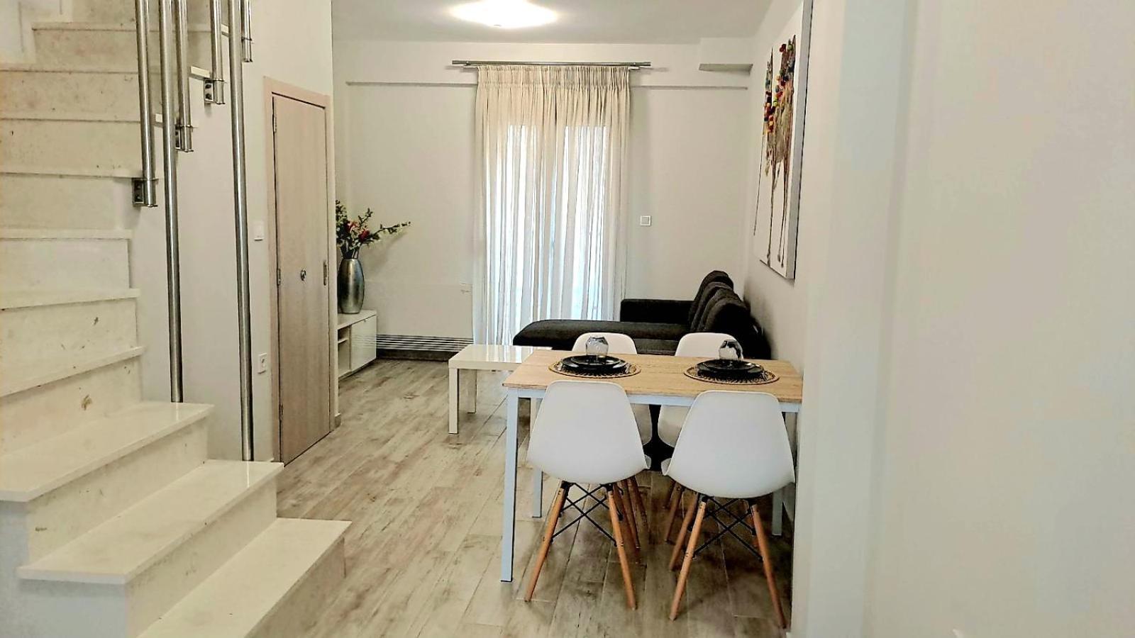 Comfy And Stylish Apt2 Ioannina Exterior photo